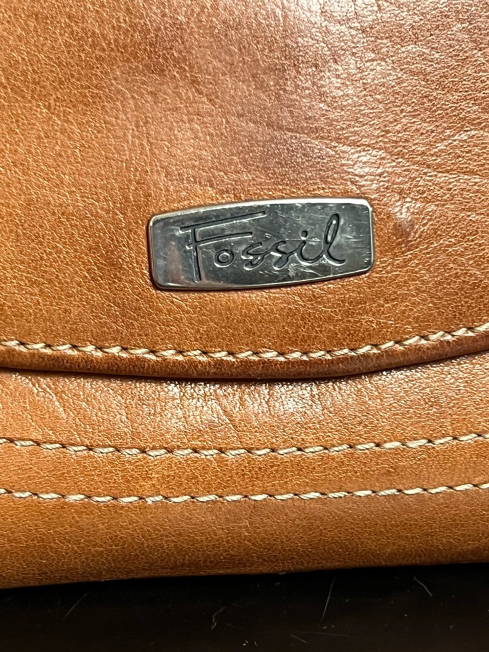 Fossil Genuine Leather Tri-Fold Wallet - Picture 2 of 14